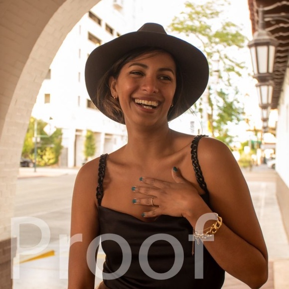 ANT Black Silk Effect Chain Top - Picture 7 of 10